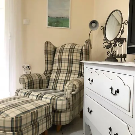 Apartment Cozy With Garden Peraía